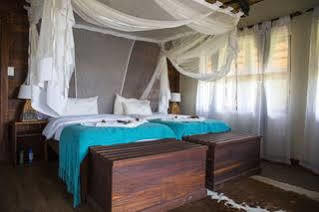 Hakusembe River Lodge Zambezi Экстерьер фото